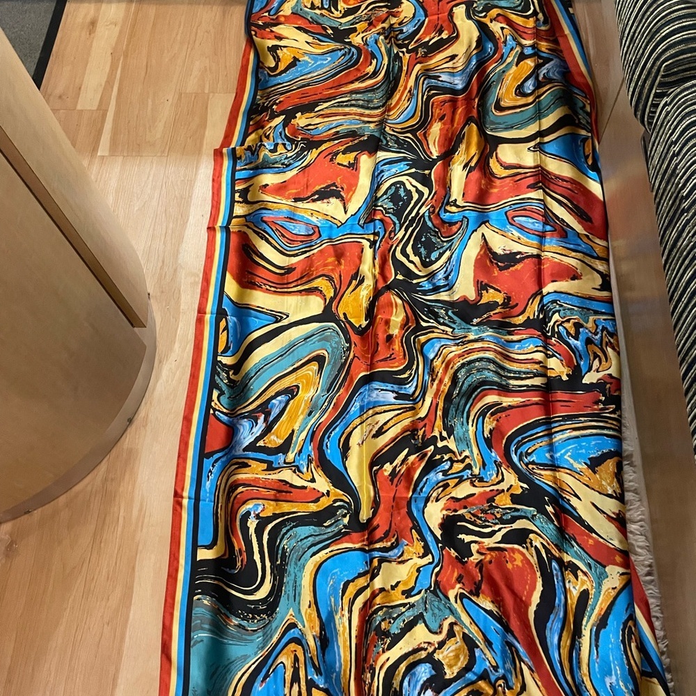 Vibrant Abstract Patterned Scarf - Picture 4 of 7